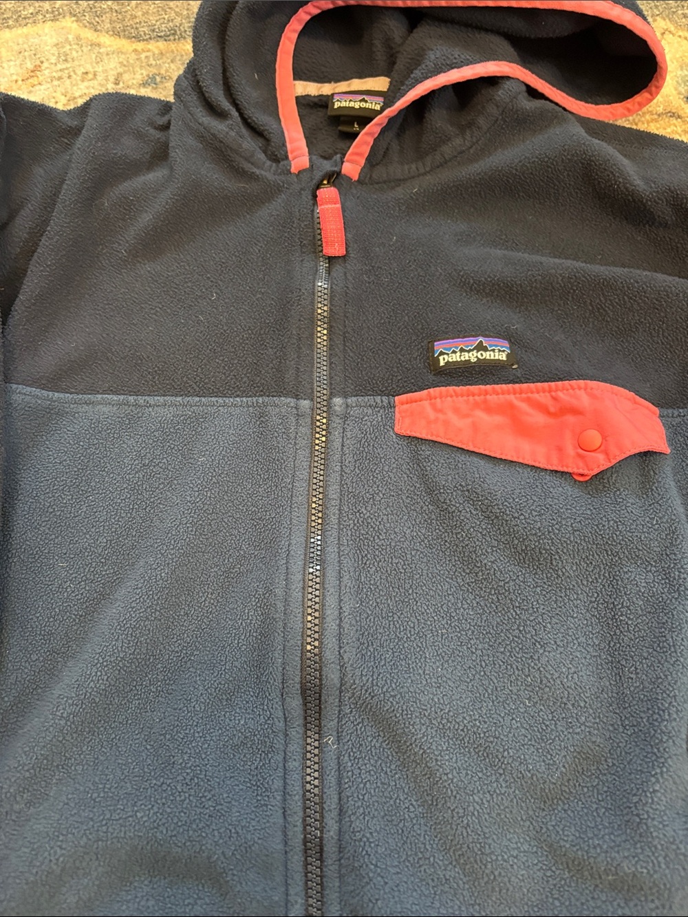 Patagonia Men’s Navy & Pink Hooded Fleece Jacket, size 10/12 - Picture 3 of 4